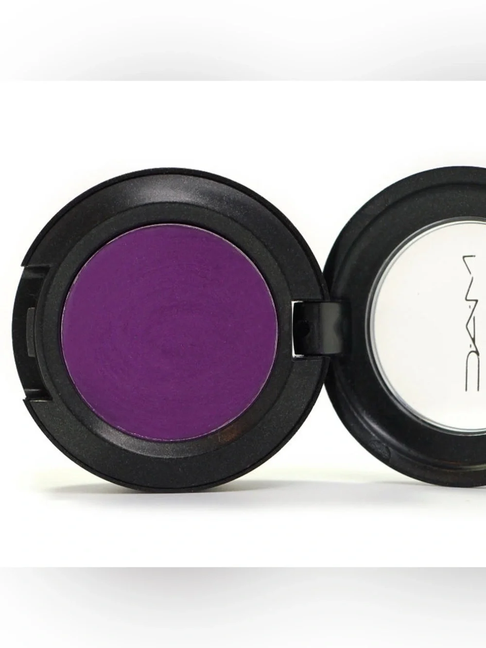 MAC Cosmetics Satin Eyeshadow Single - Shock-a-holic